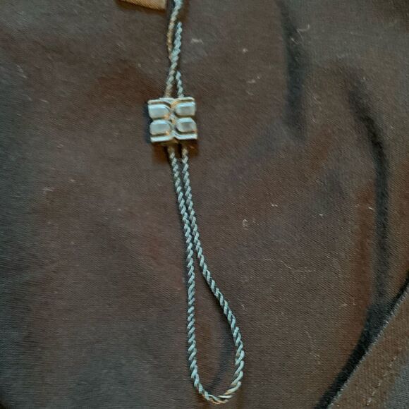 NWOT BCBGMAXAZRIA black top 3/4 sleeve top. - Picture 4 of 9